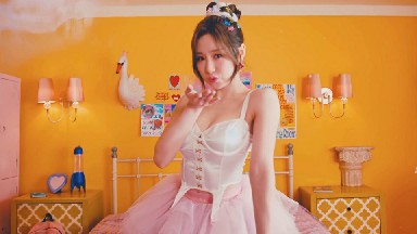 【4K超清MV】【韩国女团LunarSolar《Dadada》2021年3月新歌】【WEBM/350M】