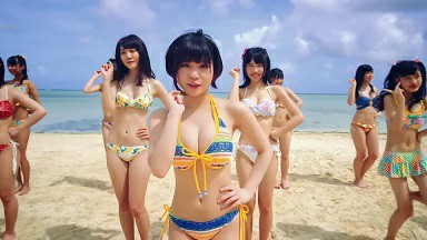 日本女团 彩虹征服者 《キミは無邪気な夏の女王》2K超清MV下载