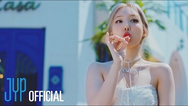 韩国女团Twice林娜琏Nayeon <Pop!>4K超清MV免费下载