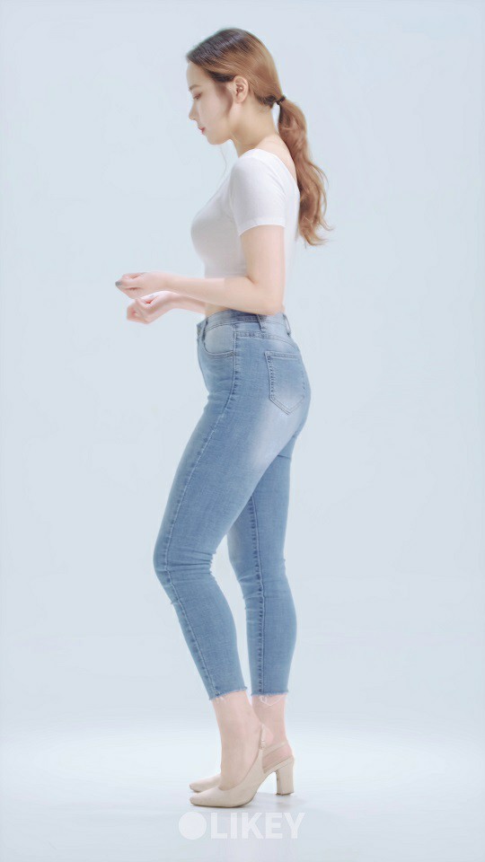 韩国LIKEY系列模特紧身牛仔裤美女模特性感激情热舞视频下载