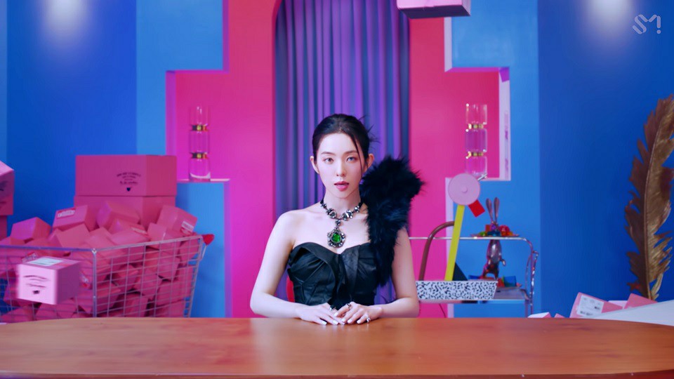 韩国女团Red Velvet《Queendom》Demicat Remix混音版4K超清MV下载