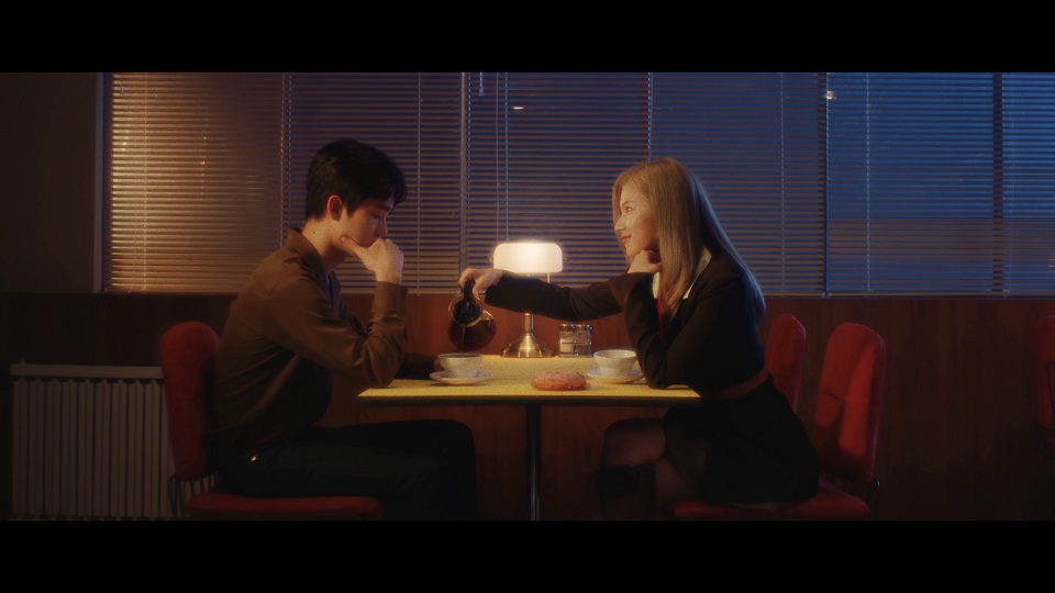 韩国女团Twice《Doughnut》甜甜圈4K超清MV下载